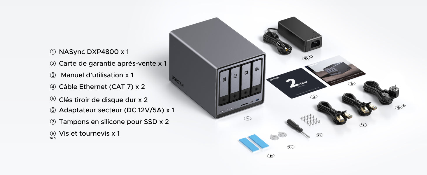 Contenu du pack UGREEN NASync DXP4800 incluant le NAS à 4 baies, câble Ethernet CAT7, adaptateur secteur, tournevis, vis, tampons en silicone, clés de tiroir, manuel d’utilisation et carte de garantie