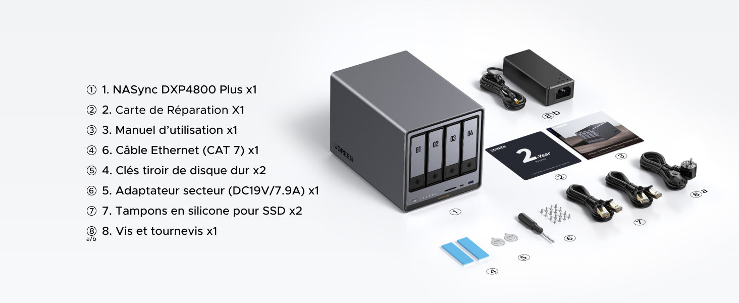 Contenu du pack UGREEN NASync DXP4800 incluant le NAS à 4 baies, câble Ethernet CAT7, adaptateur secteur, tournevis, vis, tampons en silicone, clés de tiroir, manuel d’utilisation et carte de garantie