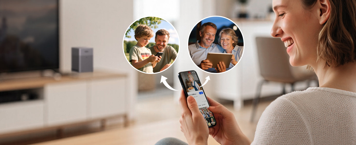 Femme partageant des photos familiales depuis un smartphone via le NAS UGREEN, illustrant la sauvegarde automatique et le partage privé avec la famille